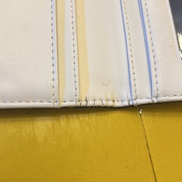 Kate Spade Bifold Wallet - Picture 6 of 7